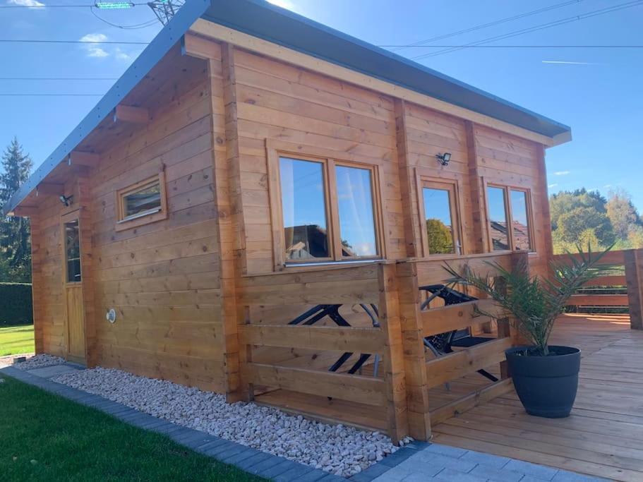 Chalet 2 Personnes Avec Jacuzzi Et Piscine Saisonniere Partagee Corcieux Экстерьер фото